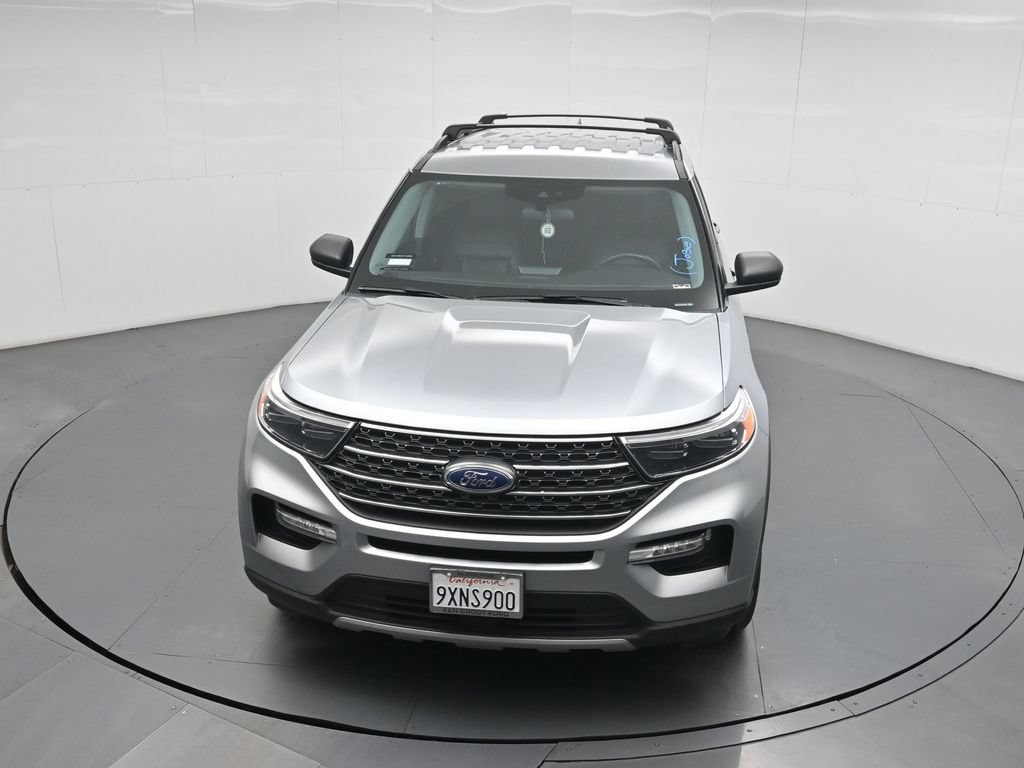 Used 2024 Ford Explorer XLT w/ Equipment Group 202A AWD/4WD image 37