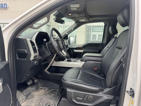 Used 2018 Ford F150 Lariat w/ Equipment Group 502A Luxury image 5