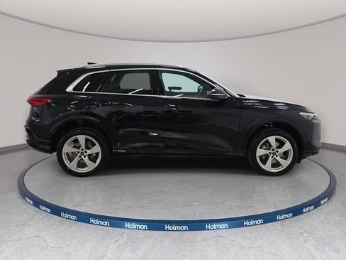 Certified 2025 Audi Q5 Premium AWD/4WD image 5