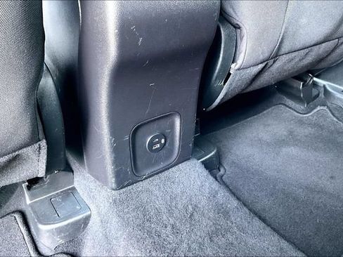 Used 2022 Ford Escape SE FWD image 16