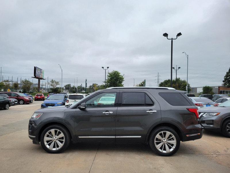 Used 2019 Ford Explorer Limited w/ Class III Trailer Tow Package AWD/4WD image 4