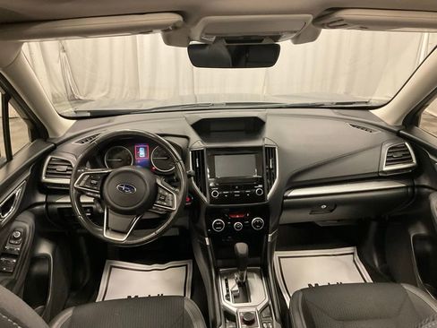 Used 2020 Subaru Forester Premium image 34