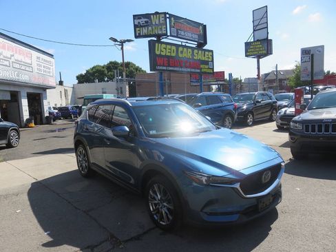Used 2020 MAZDA CX-5 Signature AWD/4WD image 3