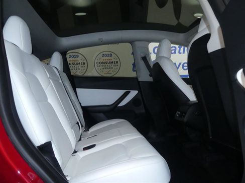 Used 2021 Tesla Model Y Long Range image 21