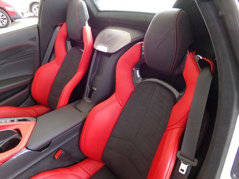 Used 2023 Chevrolet Corvette Z06 w/ 3LZ 70th Anniversary w/ Stealth Interior Trim Package image 18