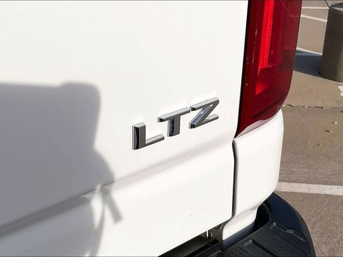 Certified 2021 Chevrolet Silverado 2500 LTZ w/ LTZ Premium Package image 10
