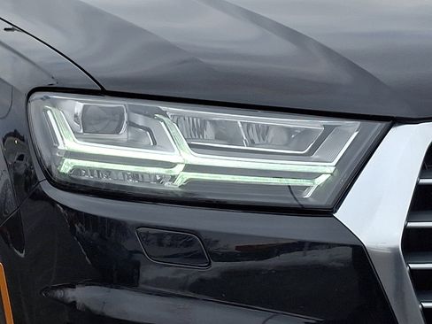Used 2017 Audi Q7 3.0T Premium Plus image 9