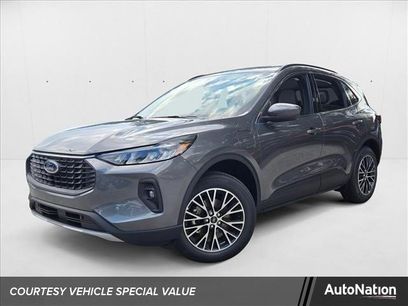 New 2025 Ford Escape SE