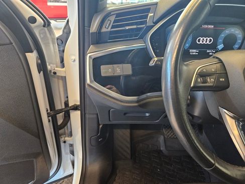 Used 2020 Audi Q3 2.0T Premium Plus w/ Premium Plus Package image 15