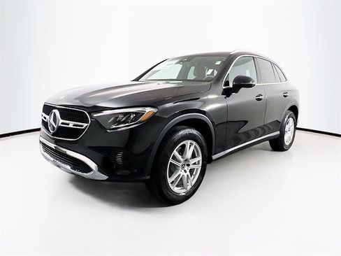 New 2025 Mercedes-Benz GLC 300 4MATIC image 3