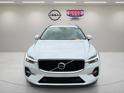 Used 2022 Volvo XC60 B5 Momentum AWD/4WD image 6