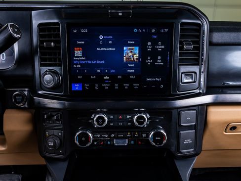 Used 2026 Ford F350 Lariat w/ Lariat Ultimate Package AWD/4WD image 25