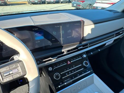 New 2026 Hyundai Santa Fe SE image 18