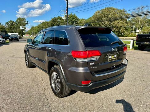 Used 2017 Jeep Grand Cherokee Limited image 6