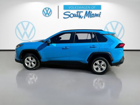 Used 2020 Toyota RAV4 XLE image 4