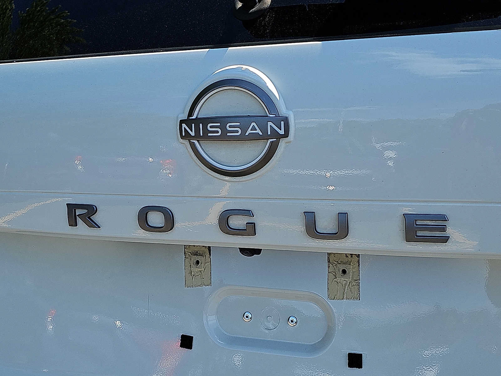 Used 2025 Nissan Rogue S AWD/4WD image 30