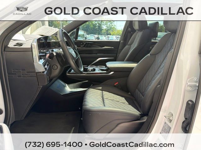 Used 2026 Cadillac Escalade IQL Sport 1 w/ LPO, ONYX Package AWD/4WD image 24
