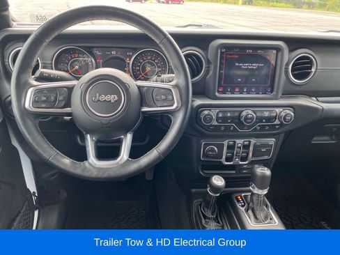 Used 2018 Jeep Wrangler Unlimited Sahara AWD/4WD image 7