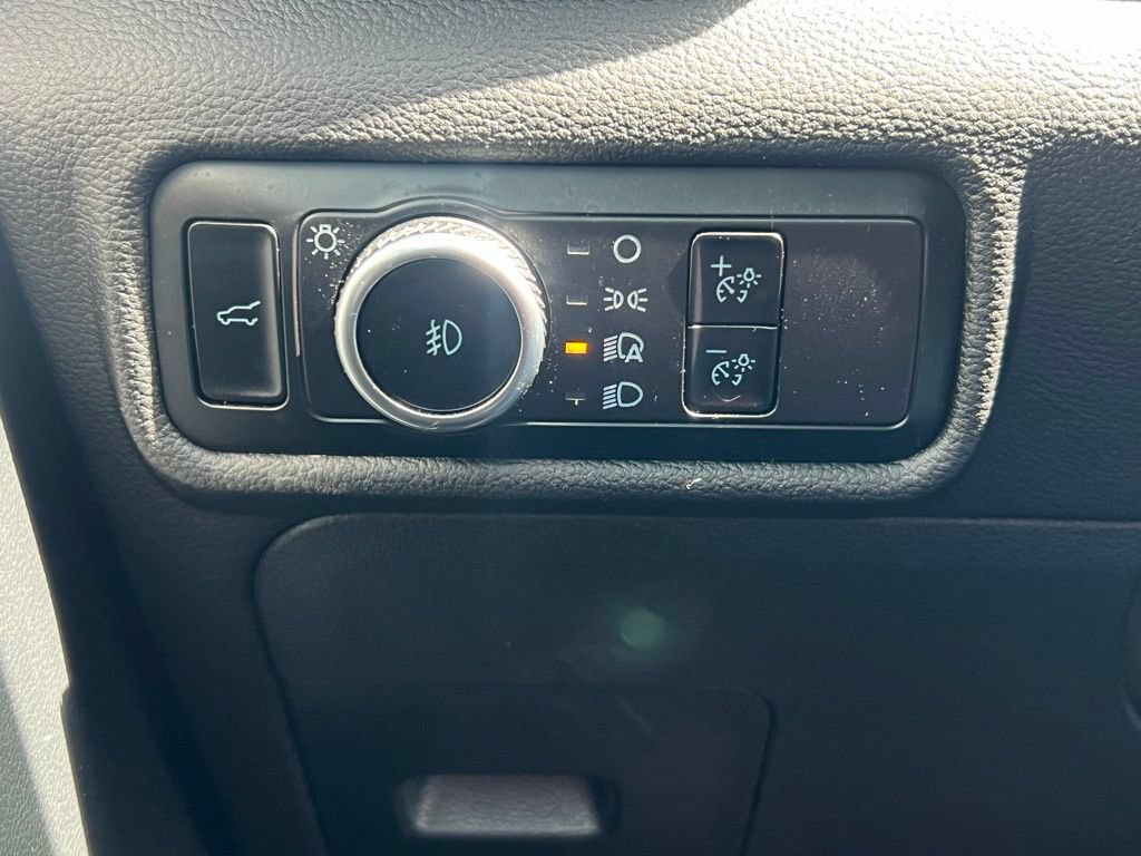 Used 2023 Ford Explorer ST w/ Equipment Group 401A AWD/4WD image 34