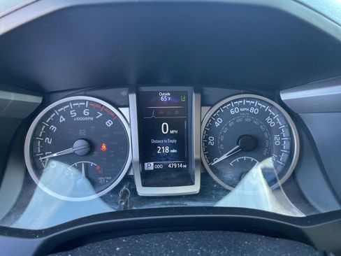 Used 2021 Toyota Tacoma SR5 image 12