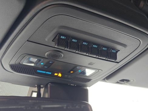 Used 2024 Ford Bronco Black Diamond image 18