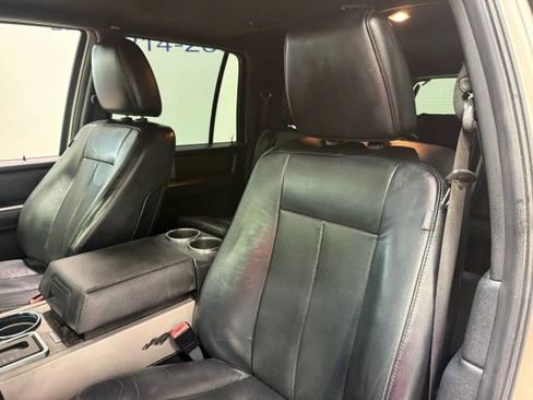 Used 2017 Ford Expedition EL Limited image 21
