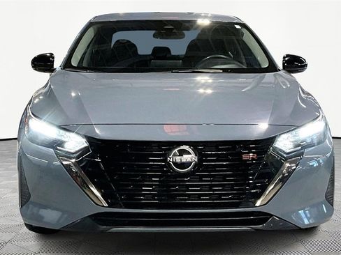 Used 2024 Nissan Sentra SR w/ Trunk Package image 3