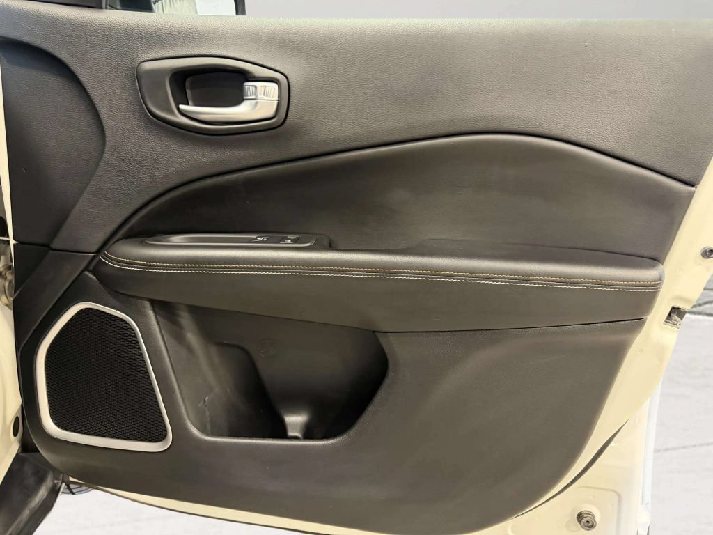 Used 2021 Jeep Compass Sport AWD/4WD image 29