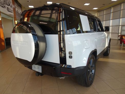 New 2026 Land Rover Defender 110 S image 11