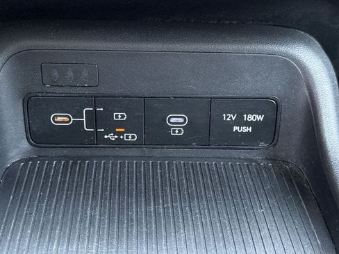 Used 2025 Hyundai Kona SEL FWD image 19