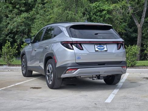 Certified 2025 Hyundai Tucson SEL FWD image 6