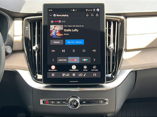 New 2027 Volvo XC90 T8 Plus AWD/4WD image 21