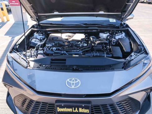 Used 2025 Toyota Camry SE FWD image 26