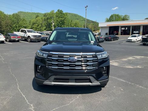 New 2026 Ford Explorer Active AWD/4WD image 2