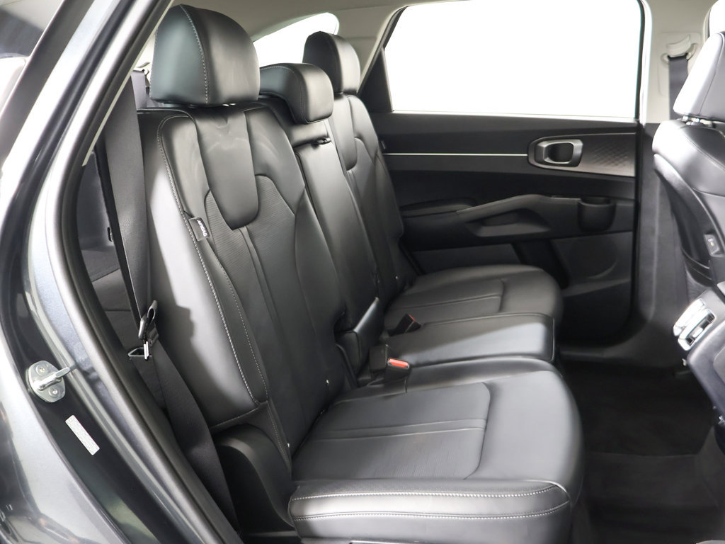 Used 2024 Kia Sorento S w/ Panoramic Sunroof Package FWD image 35