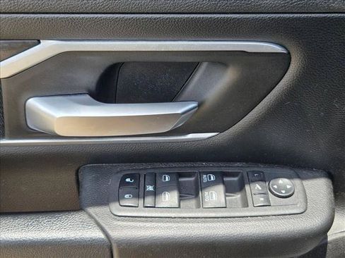Used 2022 RAM 1500 Big Horn AWD/4WD image 9
