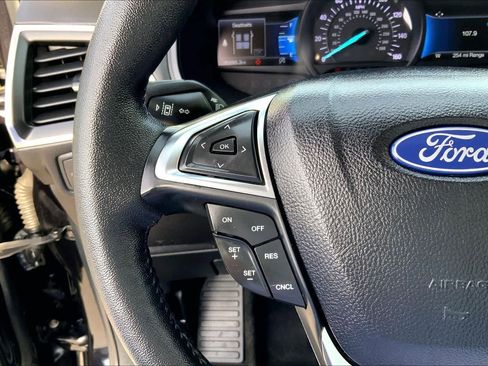 Used 2022 Ford Edge Titanium image 19