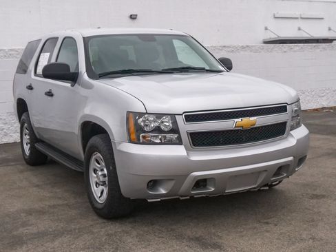 Used 2012 Chevrolet Tahoe 4WD image 3