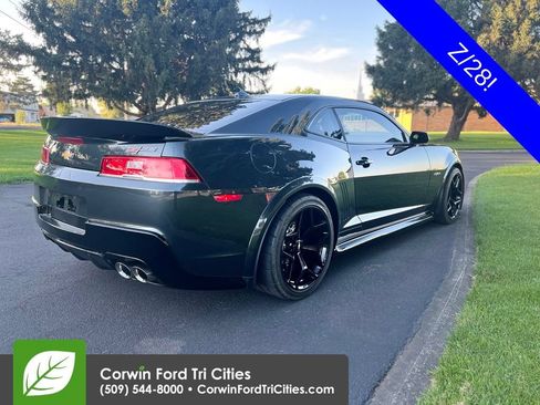 Used 2015 Chevrolet Camaro Z/28 RWD image 4
