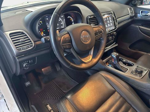 Used 2020 Jeep Grand Cherokee Limited X image 22