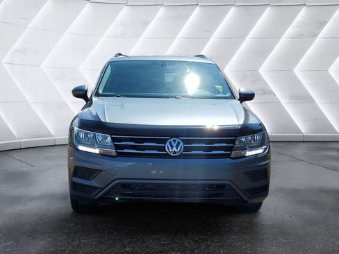 Used 2021 Volkswagen Tiguan SE AWD/4WD image 2