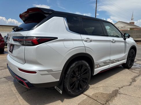 New 2026 Mitsubishi Outlander AWD image 6