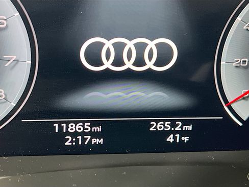 Used 2025 Audi Q7 3.0T Prestige image 12