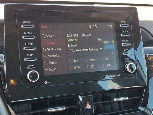 Used 2024 Toyota Camry SE image 11