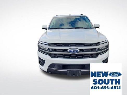 Used 2024 Ford Expedition XLT image 8