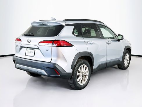 Used 2023 Toyota Corolla Cross LE image 9
