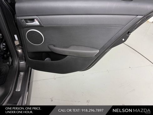 Used 2009 Pontiac G8 GT w/ Premium Package RWD image 39