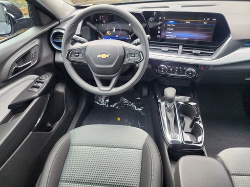 New 2026 Chevrolet Trax LT image 20