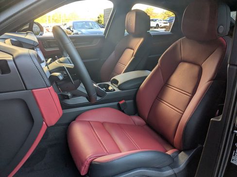 New 2026 Porsche Cayenne S image 5