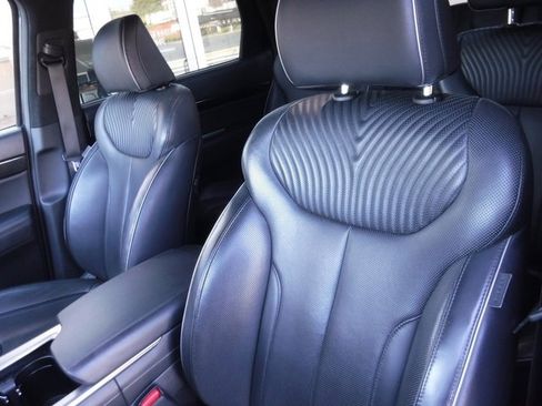 Used 2024 Hyundai Palisade Calligraphy image 25